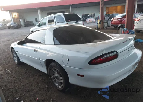 1996 Chevrolet Camaro Z28 z USA, uszkodzony, nr VIN 2G1FP22P4T2128698